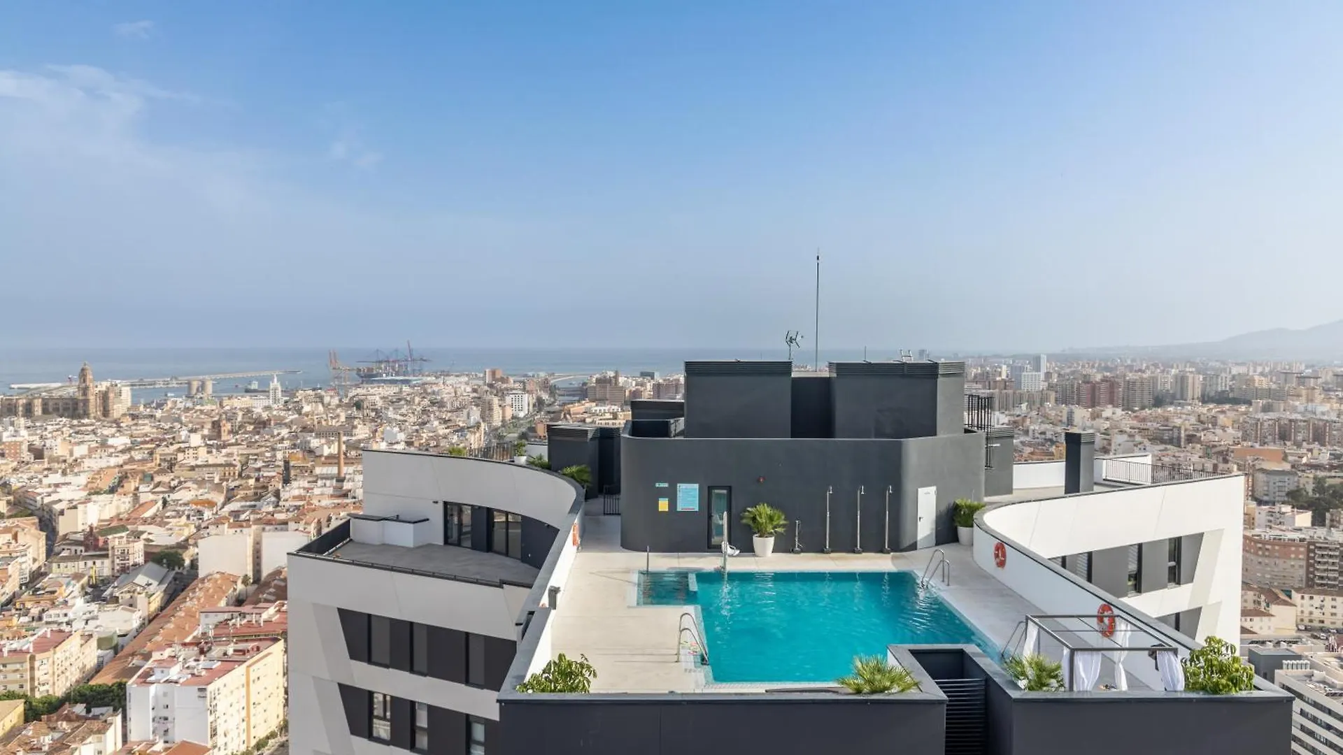 Apartament Malaga Skyline 6 Pool & Parking Free